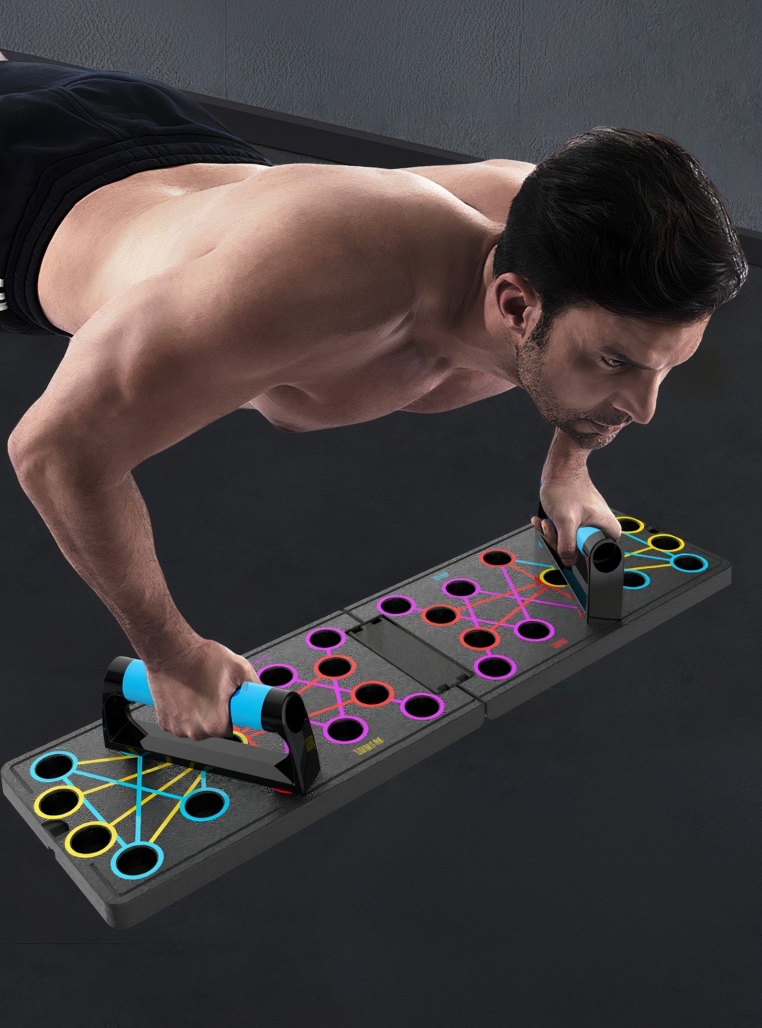 לוח אימוני כוח מקיף המשלב מספר אימונים